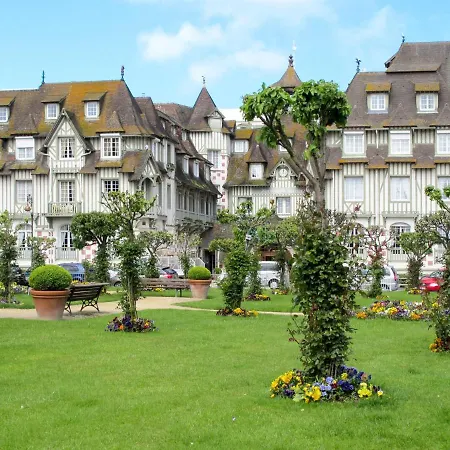 Les Princes-2 By Interhome * Deauville